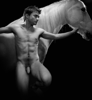 Totally Nude Daniel Radcliffe