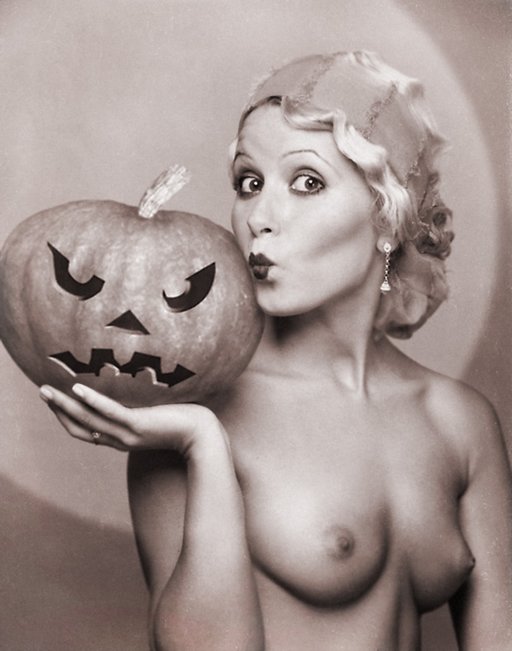 halloween pumpkin kisses goodbye