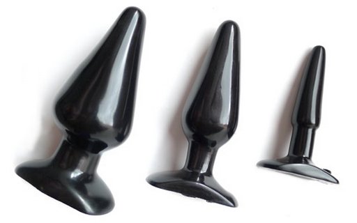 black rubber anal plugs in different sizes