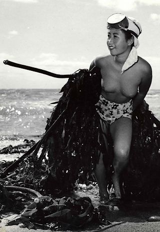 nude kelp girl