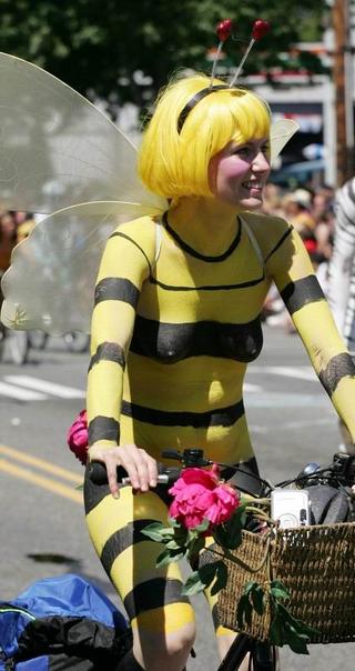 painted nude bee girl