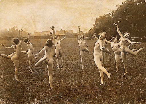 nude dancers