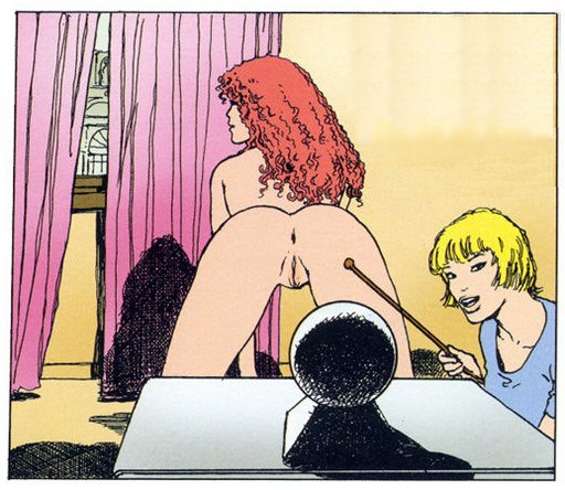 pussy and ass on display for an early internet camshow