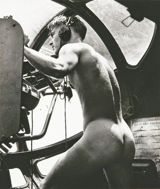 naked wwII rescue swimmer and machine gunner