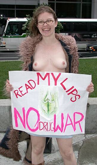 nude anti-drug-war activist