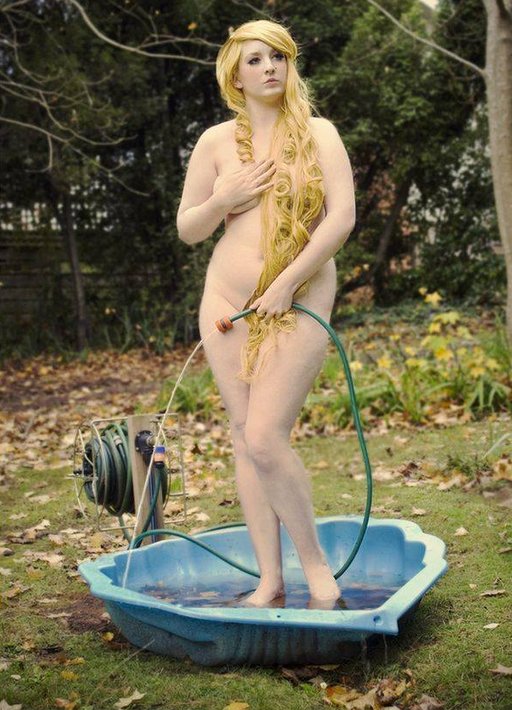 venus rising from the plastic backyard clamshell wading pool