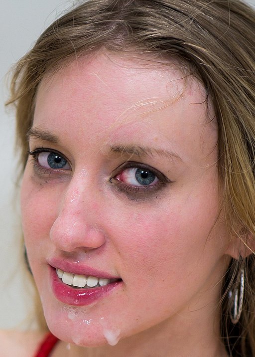 riley reynolds cum on her face