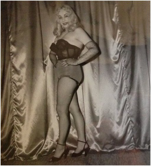 Honey Bear in lingerie Irving Klaw #28